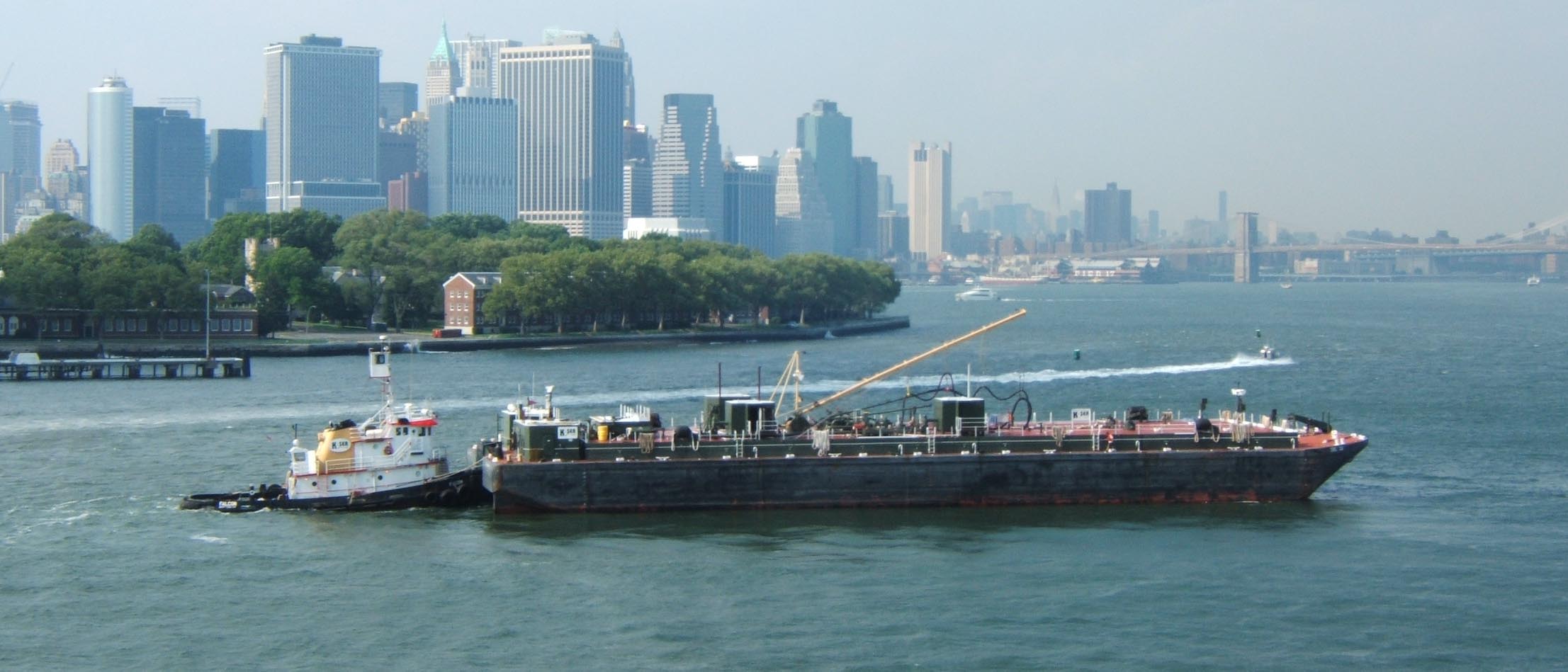 NYC Leaving tugboat